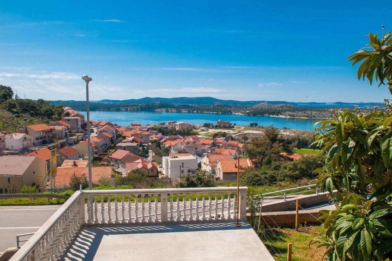 Maestral Suites Šibenik Exterior foto